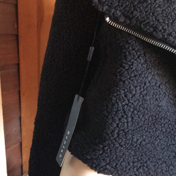 New Sherpa Jacket - Picture 6 of 7